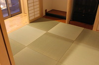 寝室の和室は半畳の琉球畳。