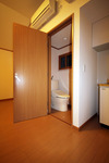 トイレの扉は優れた遮音性能を持つ『防音ドア』です。音漏れへの対策も万全です。