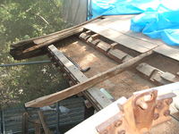 軒先の悪くなっている箇所は屋根垂木から交換をしました