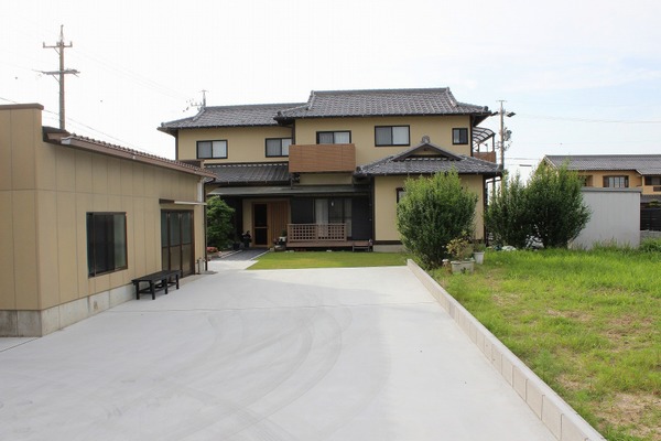 刈谷市小垣江町で和風住宅に良くあう、クローズ外構工事をいたしました。(エクステリアリフォーム)
