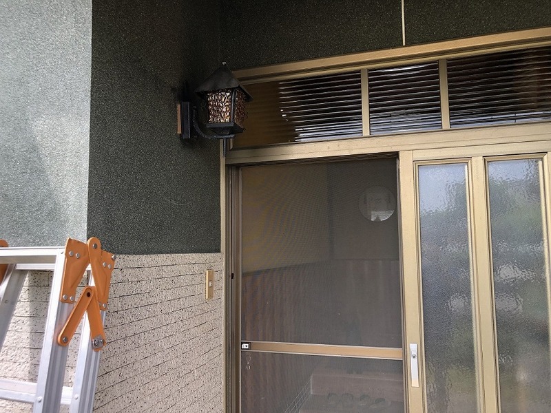 リフォーム前の玄関引戸
