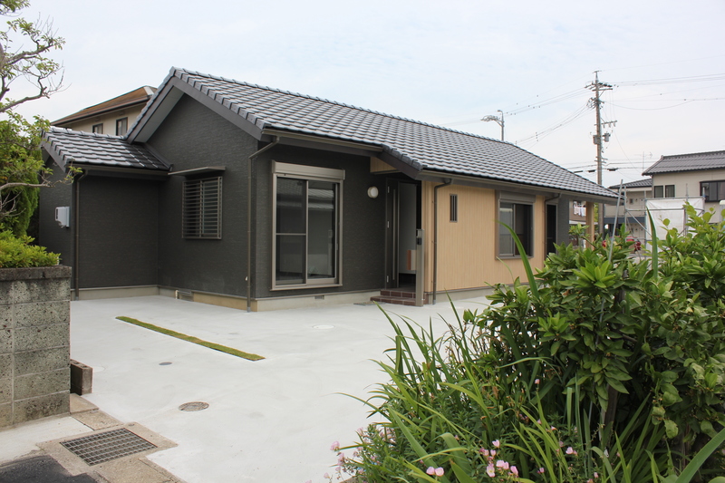 『住み継ぐリノベ』西一色リユース①施工完了　余裕がある敷地の平屋建中古住宅のフルリノベーション　愛知県みよし市